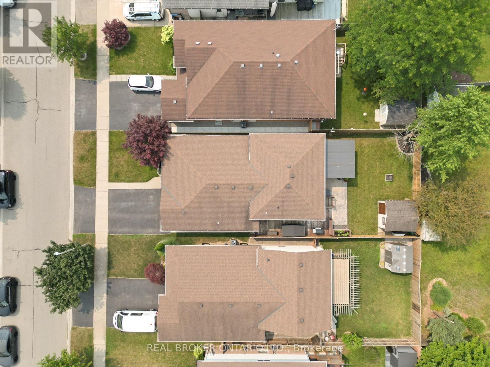 501 TRILLIUM AVENUE - 44