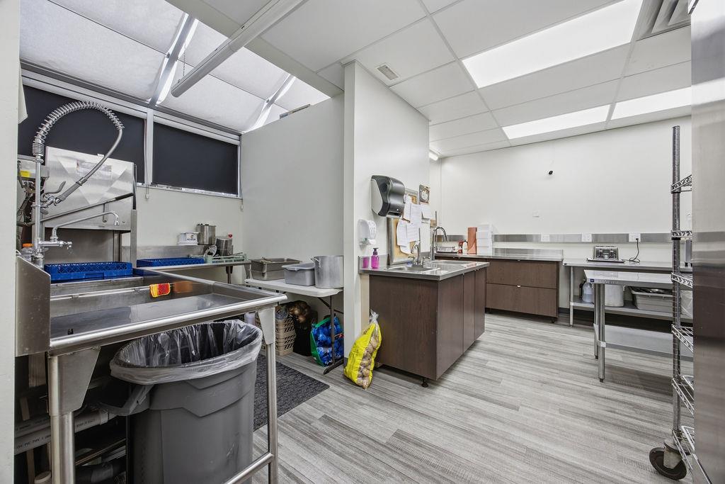 15333 97 Street NW - Photo 13