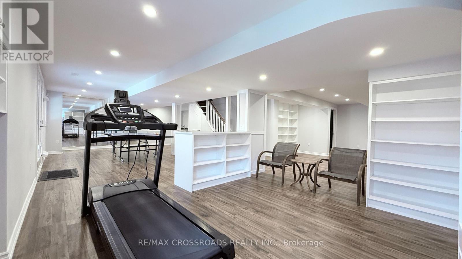 Thumbnail 36