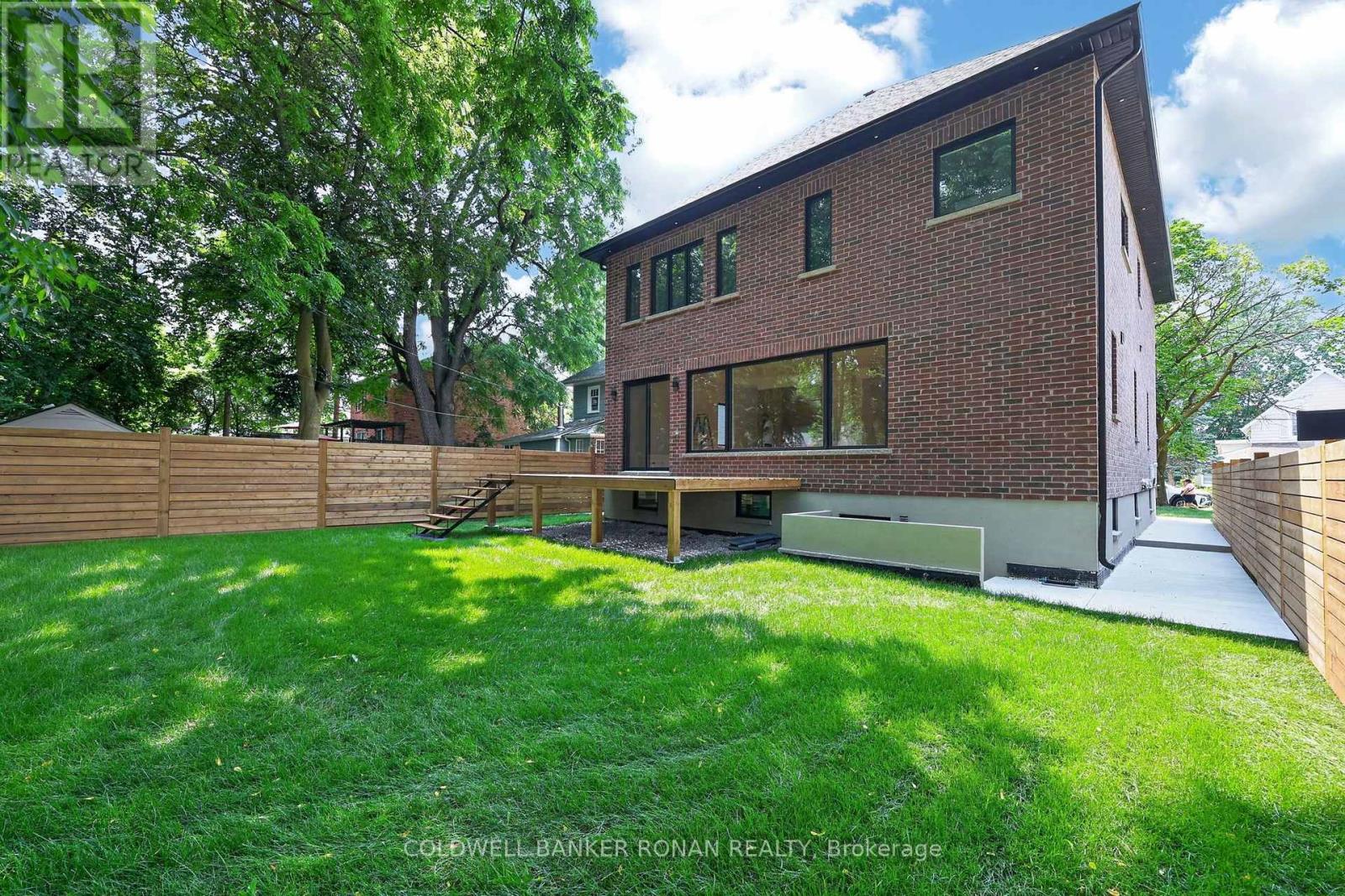 59 WALKEM DRIVE - 9