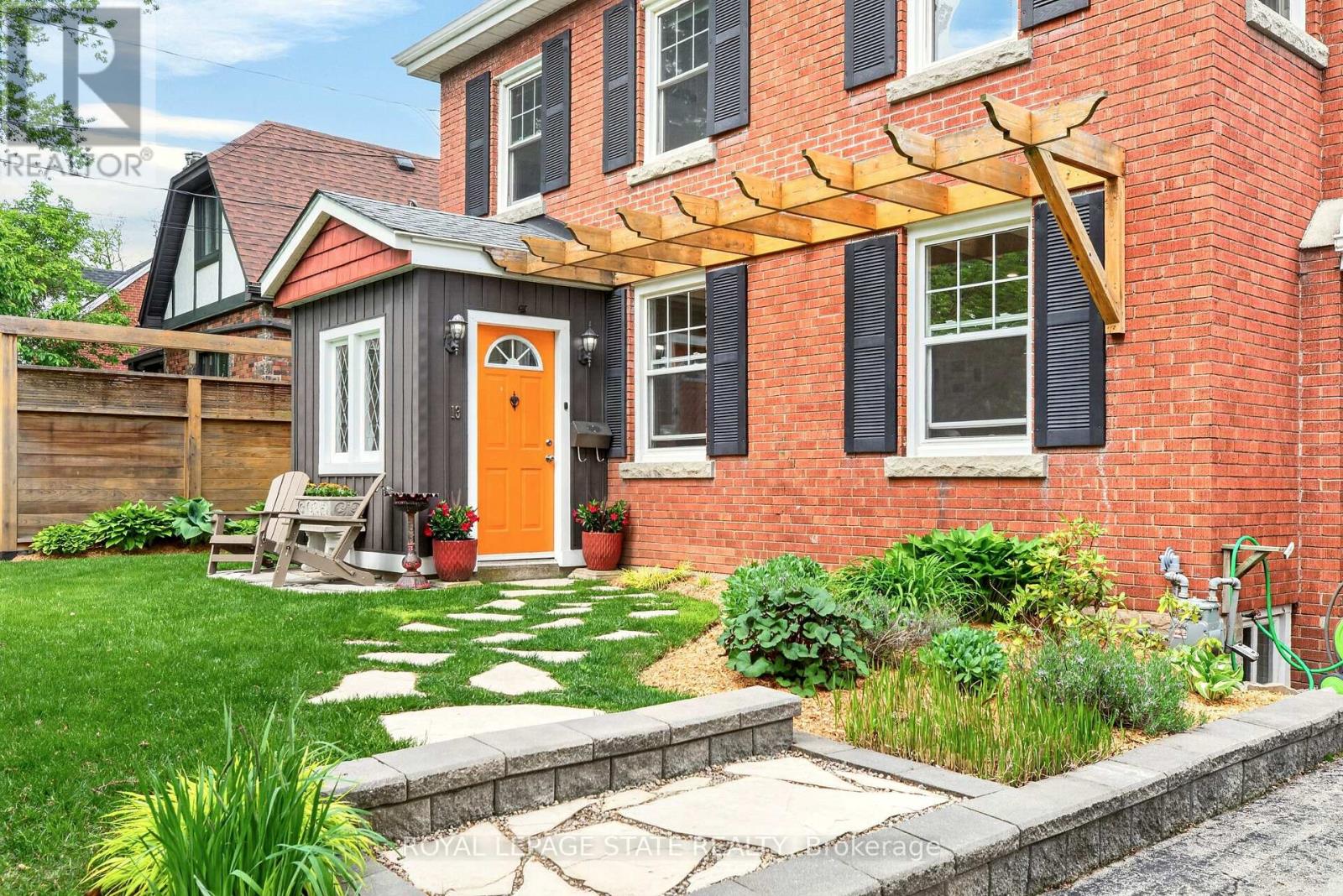 13 TWEEDSMUIR AVENUE - 4