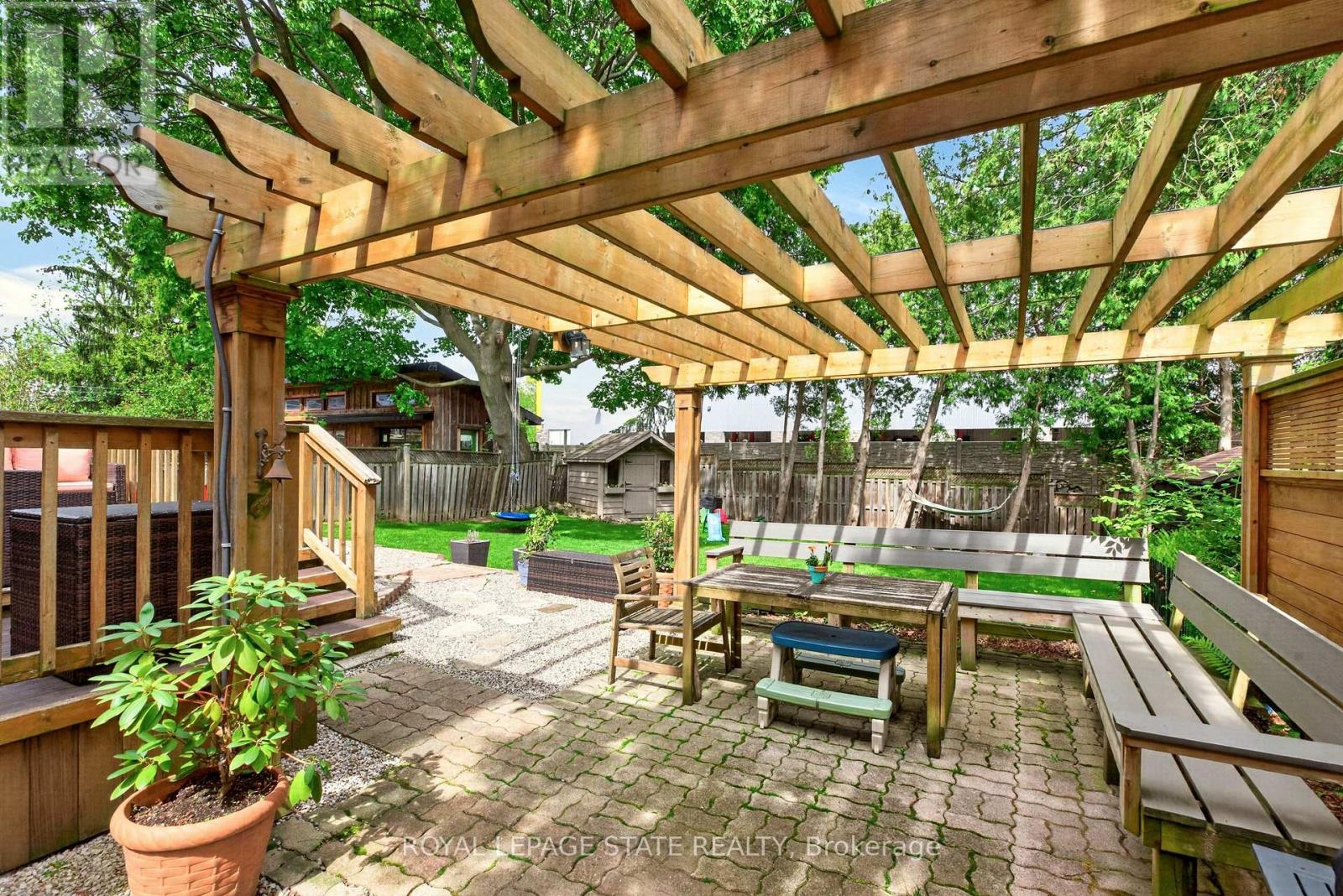 13 TWEEDSMUIR AVENUE - 47