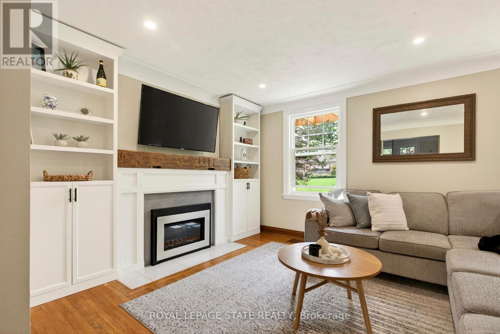 13 TWEEDSMUIR AVENUE - 9