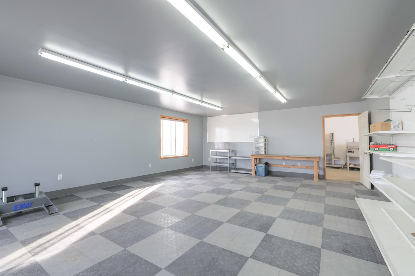 5222 44 Street - Photo 5