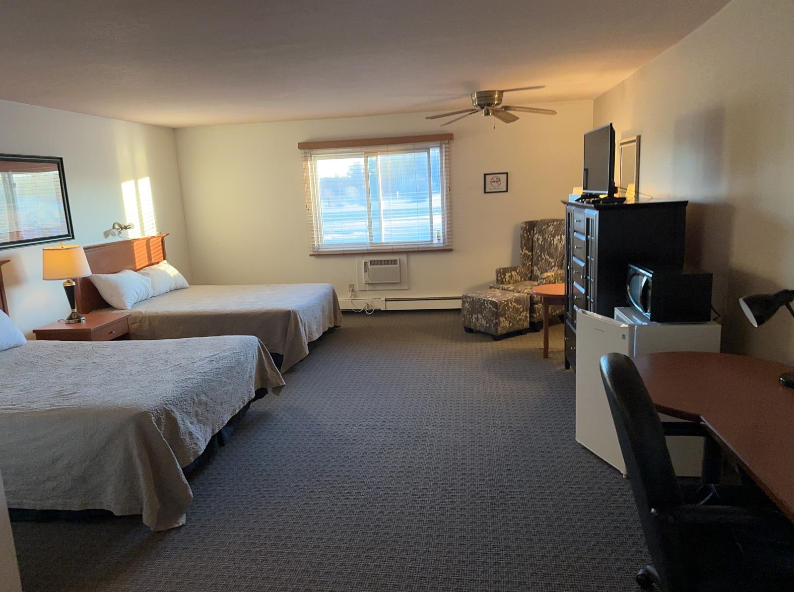 4830 51 Ave Wildwood AB T0E 2M0 Canada