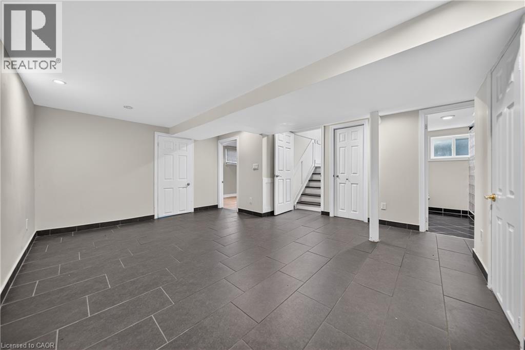 156 CHARLOTTE Street - 41