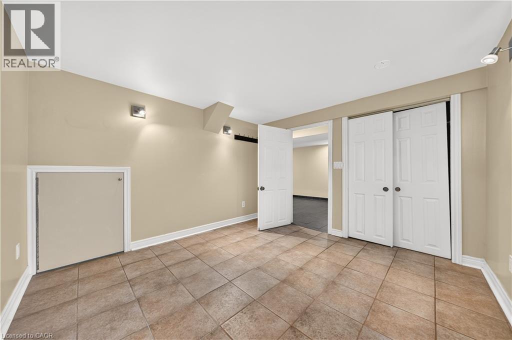 156 CHARLOTTE Street - 45
