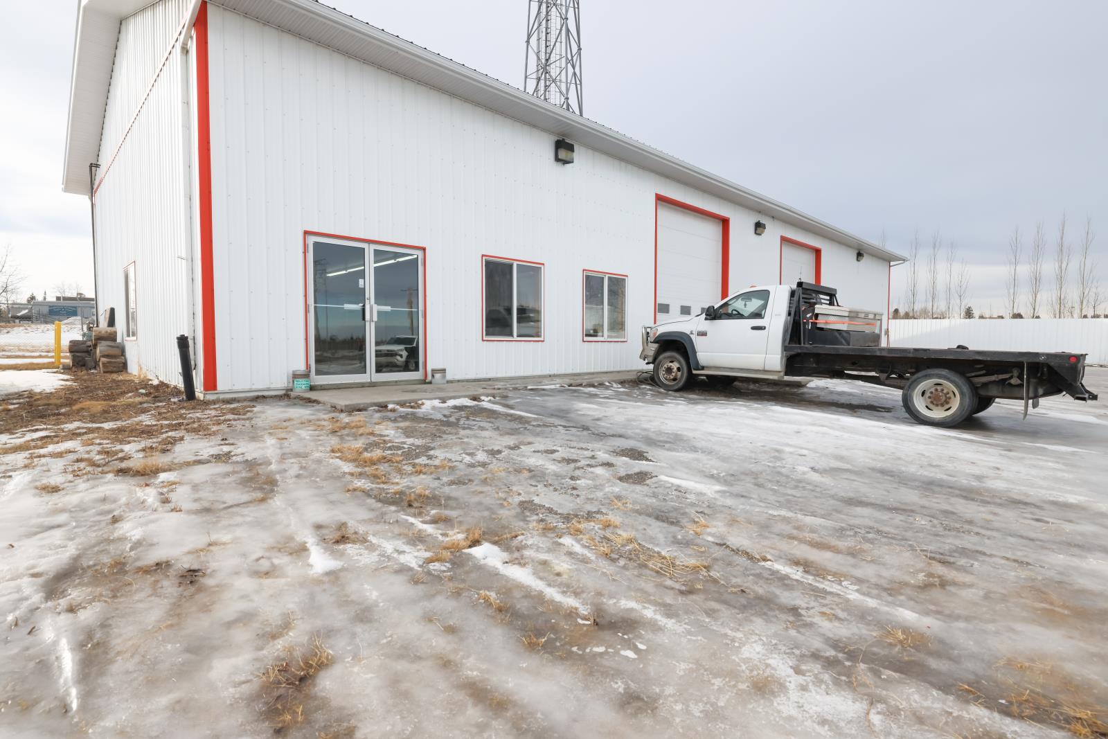 5222 44 Street - Photo 11