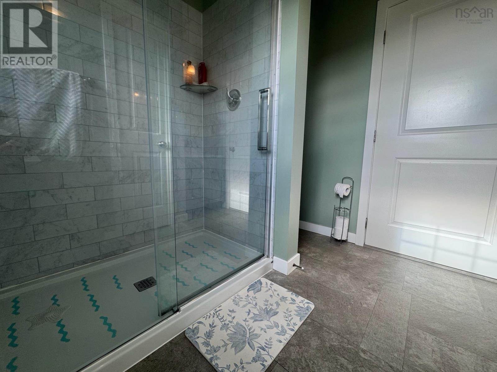 11 Brynlees Lane - 12