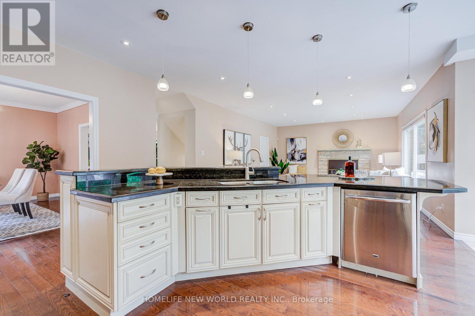4468 BEACON LANE - Image 18