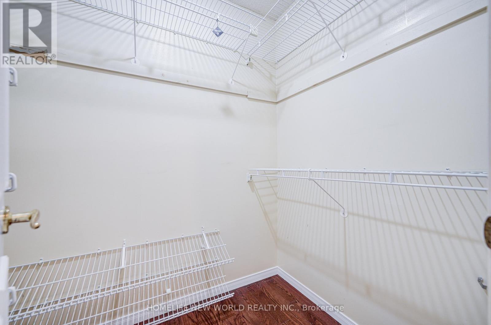 4468 BEACON LANE - Image 40