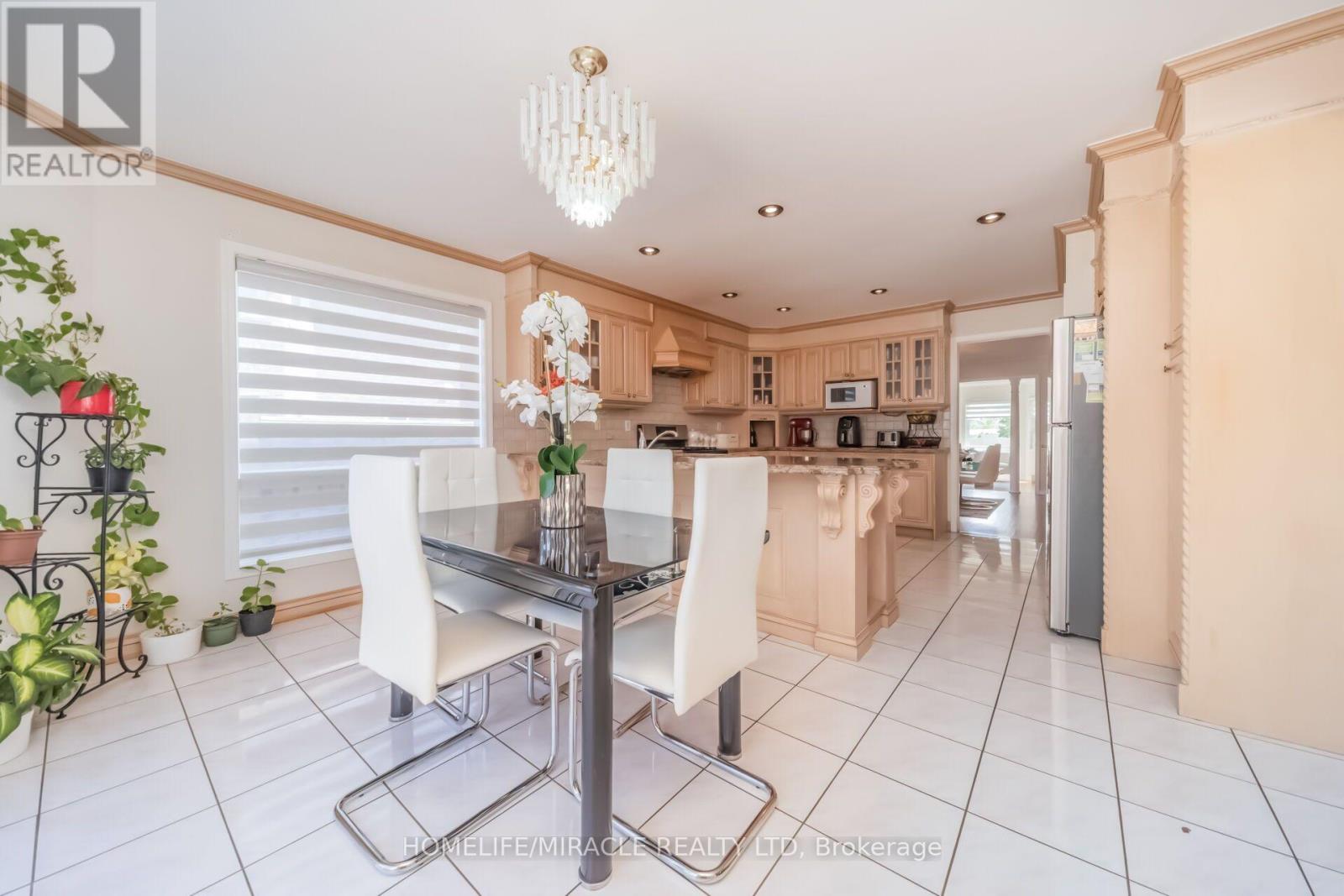 32 GOLD TREE STREET - 15