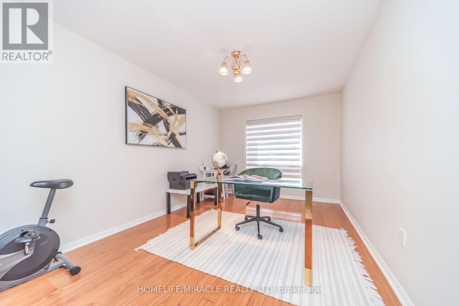 32 GOLD TREE STREET - 16