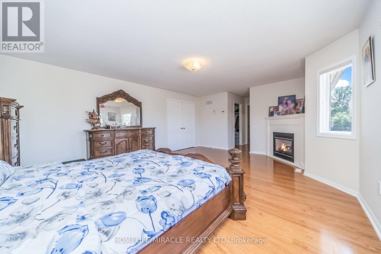 32 GOLD TREE STREET - 29