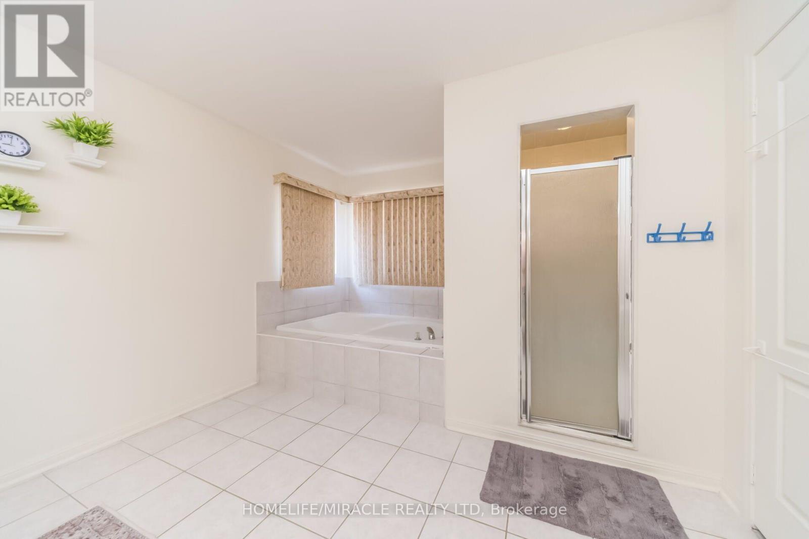 32 GOLD TREE STREET - 31