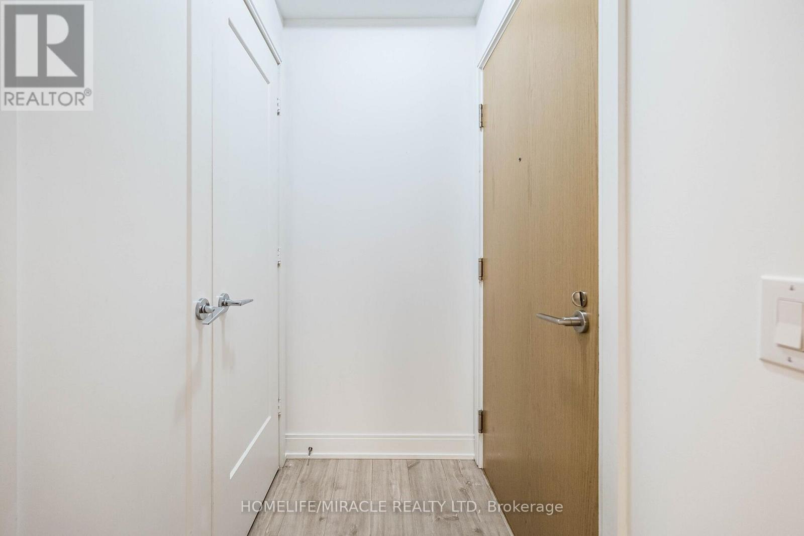 #303 65 ANNIE CRAIG DRIVE - 12