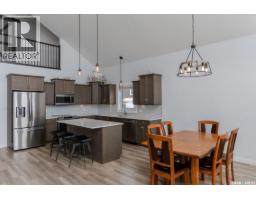 Den - 35 Lake Avenue, Jackfish Lake, SK S0M1X0 Photo 10