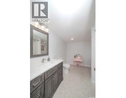 35 Lake Avenue, Jackfish Lake, SK S0M1X0 Photo 19