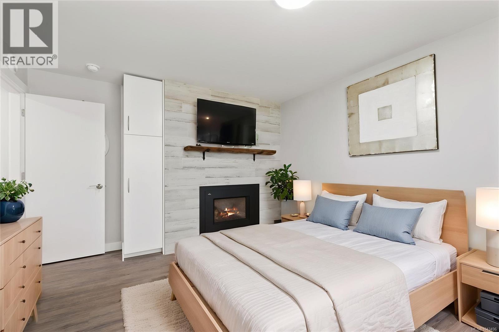 2280 Calais Rd - 46