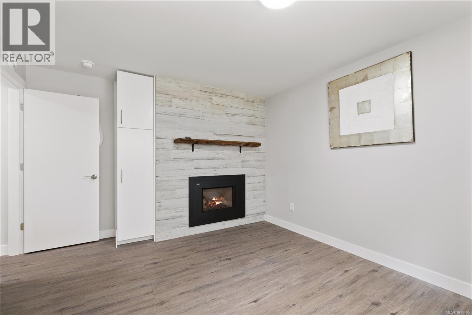 2280 Calais Rd - 47