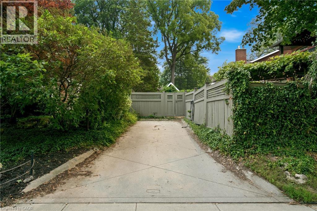 61 MOUNTAIN Avenue - Image 44