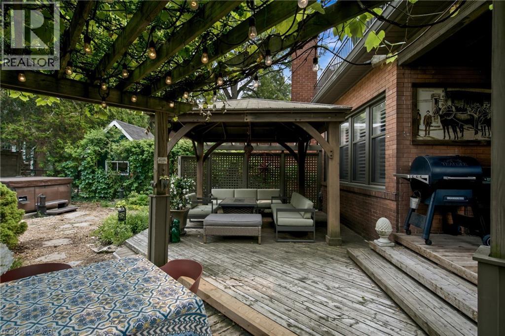 61 MOUNTAIN Avenue - Image 40