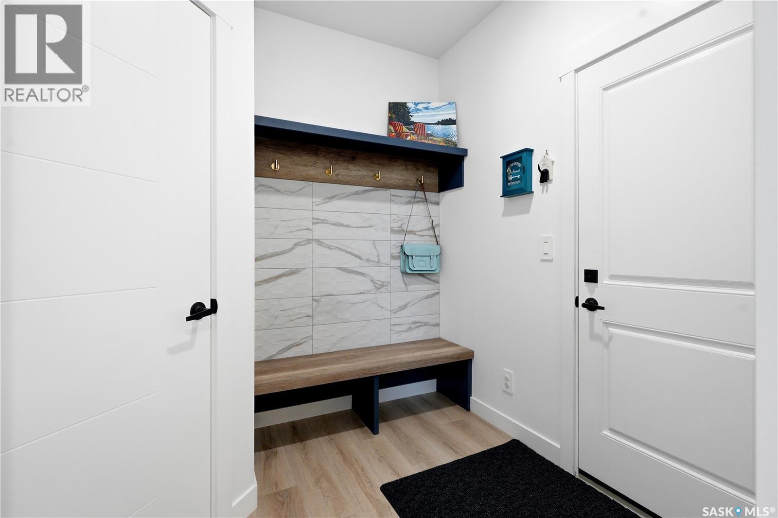 302 Chelsom MANOR - 15