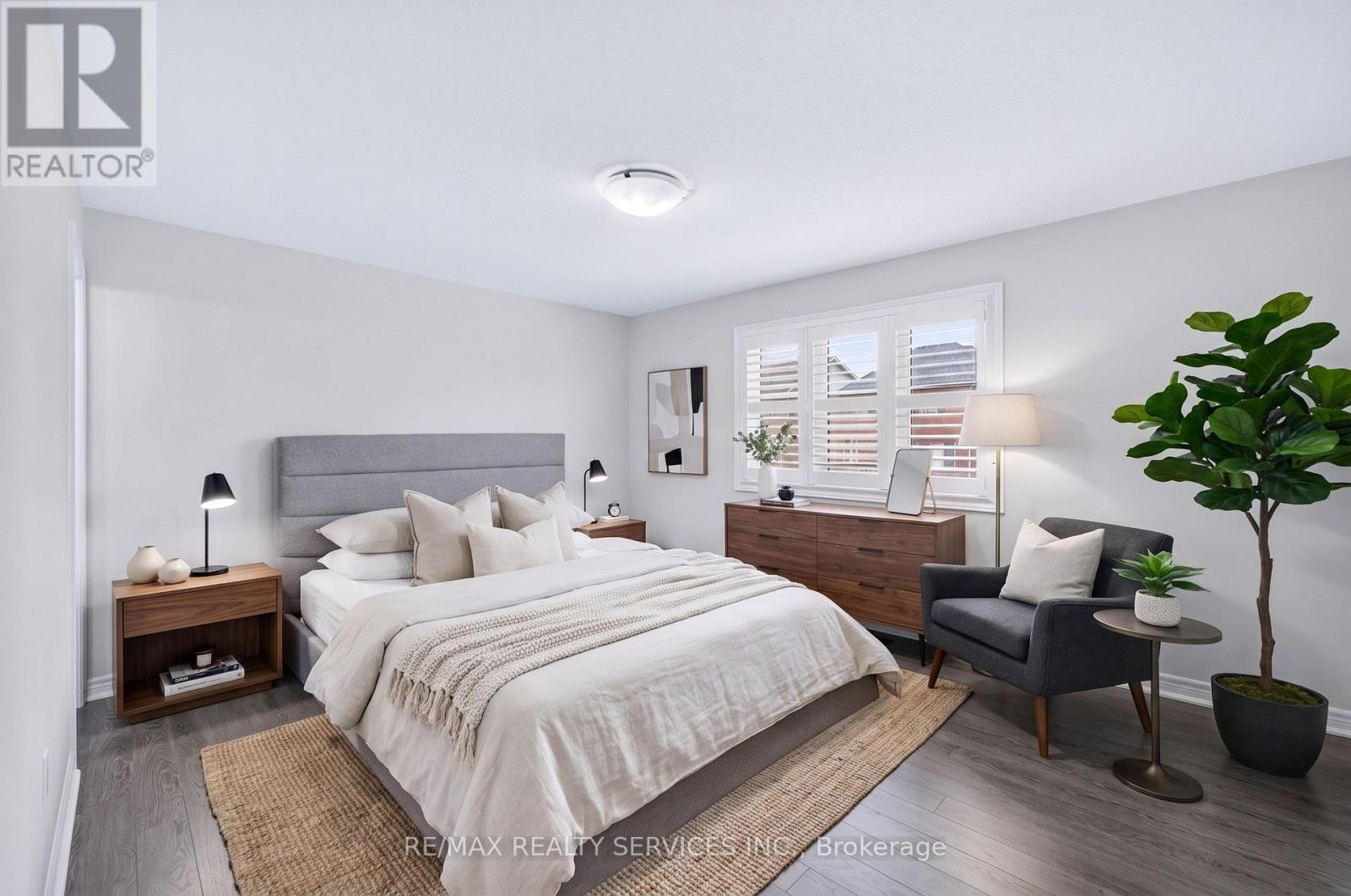 1149 UPPER THAMES DRIVE - 25