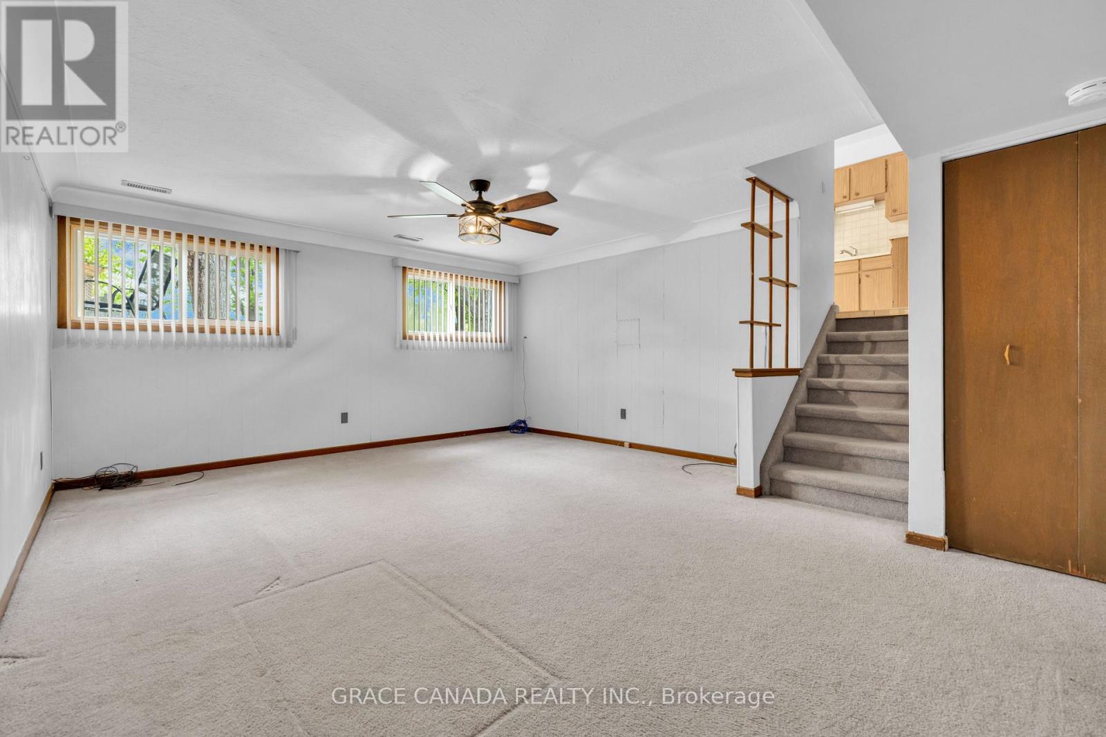 4650 - 4666 CABOTO DRIVE - 23
