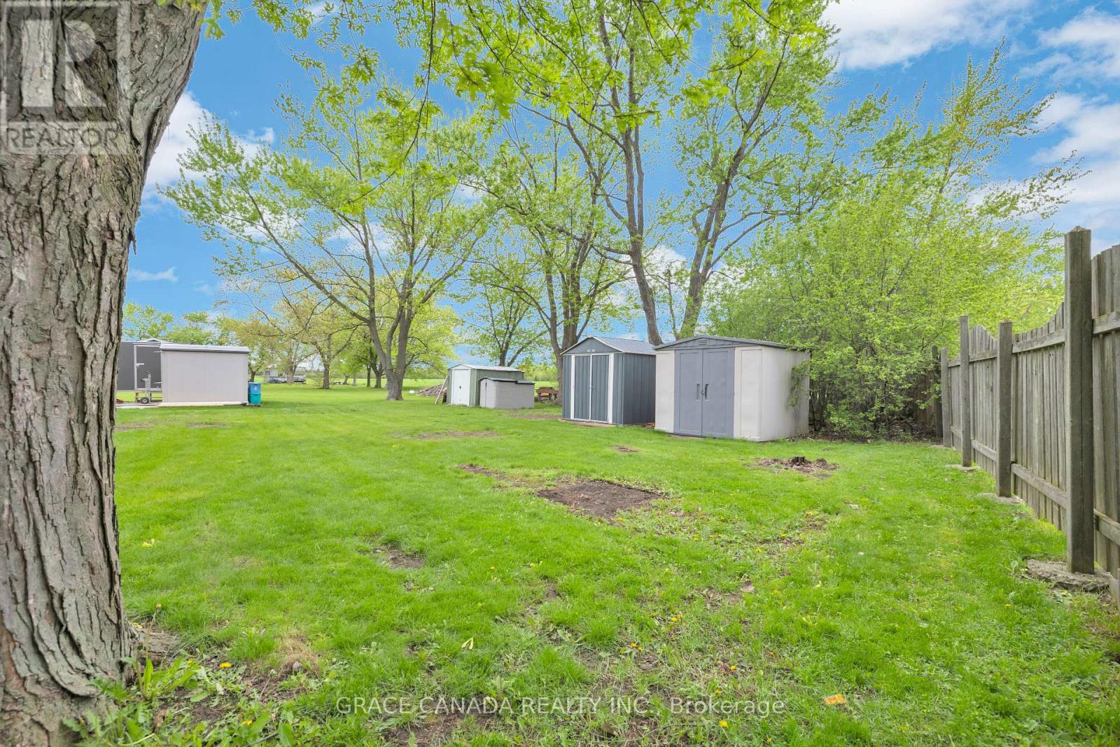 4650 - 4666 CABOTO DRIVE - 27