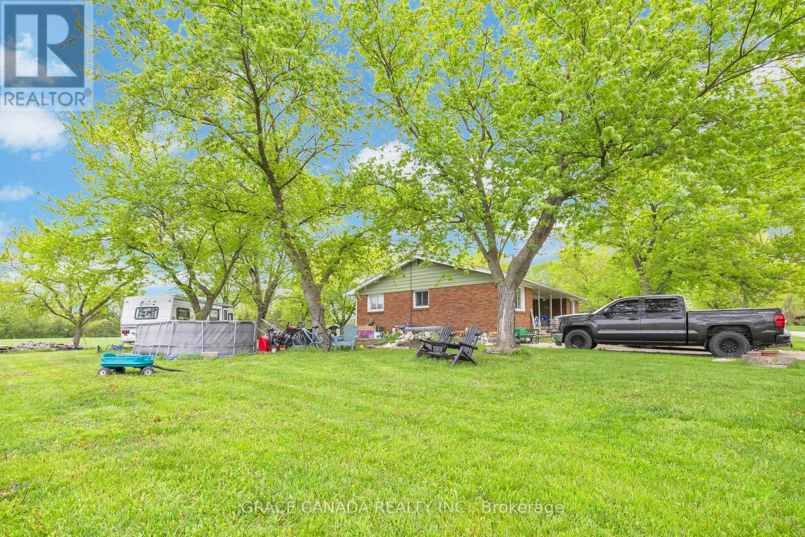 4650 - 4666 CABOTO DRIVE - 37