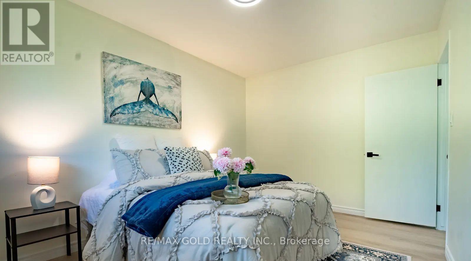 4682 PINEDALE DRIVE - 16