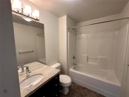 313 155 Sherbrook Street, Winnipeg, MB R3C2B5 Photo 13