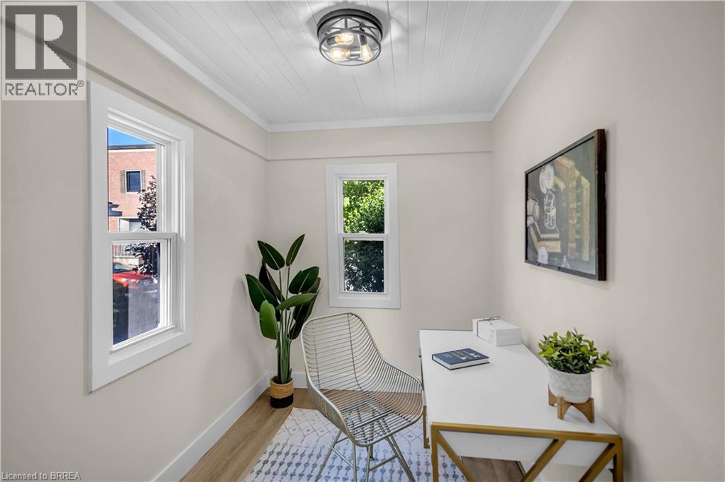 71 KENT Street N - 24