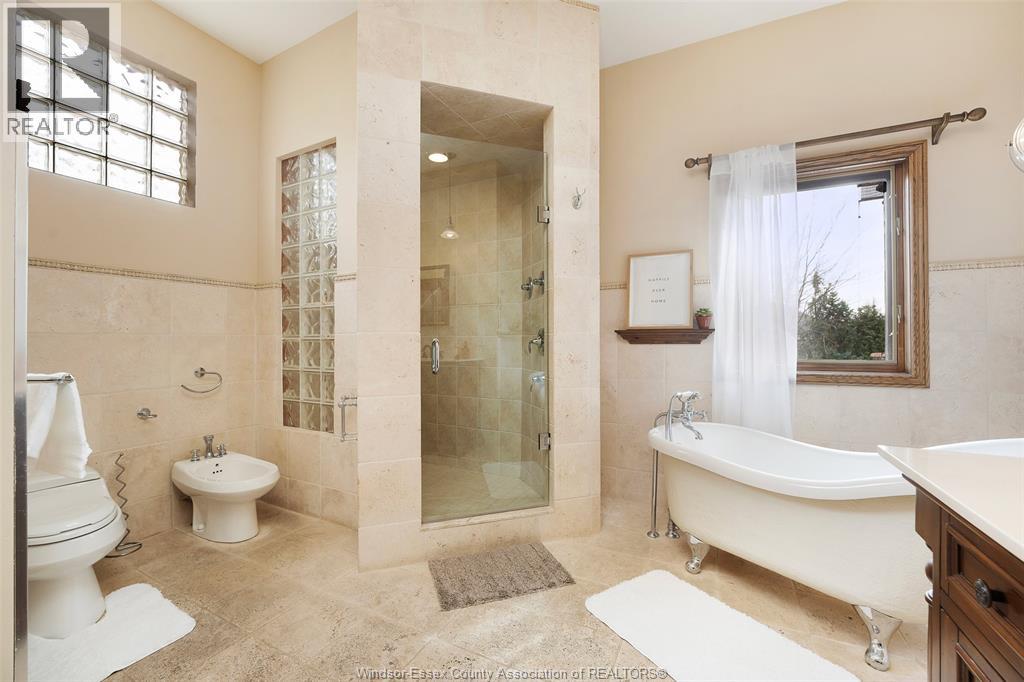 4648 JENKELA COURT - 24
