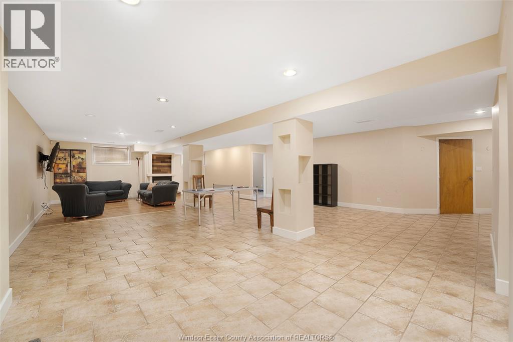 4648 JENKELA COURT - 27