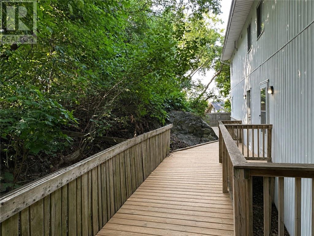 24 Fairview Avenue - 3