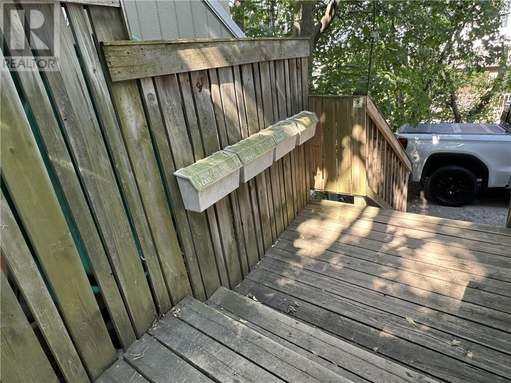 24 Fairview Avenue - 4