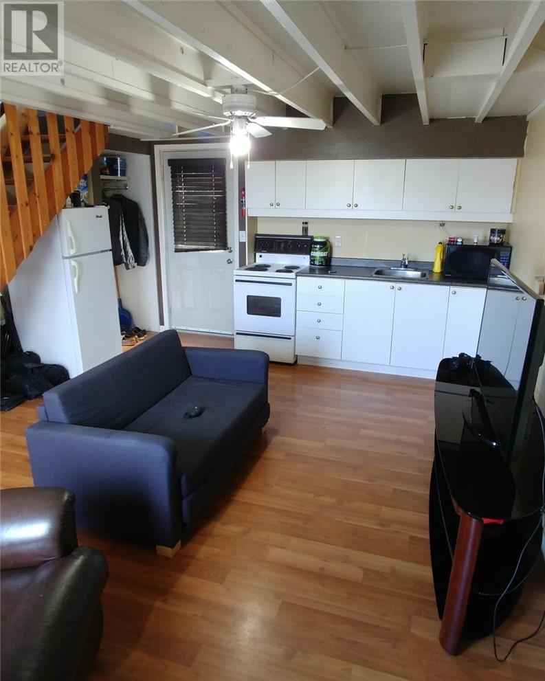 24 Fairview Avenue - 8