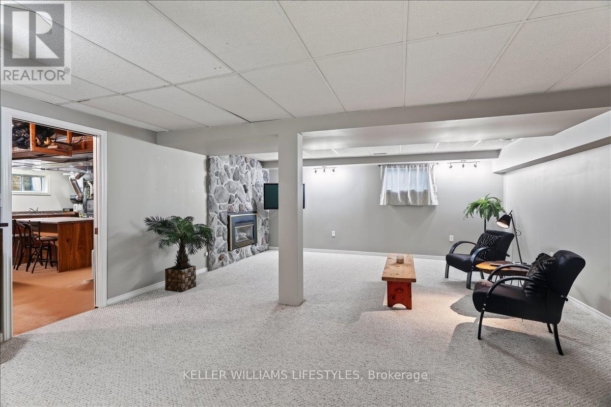 4350 BLUEPOINT DRIVE - 24