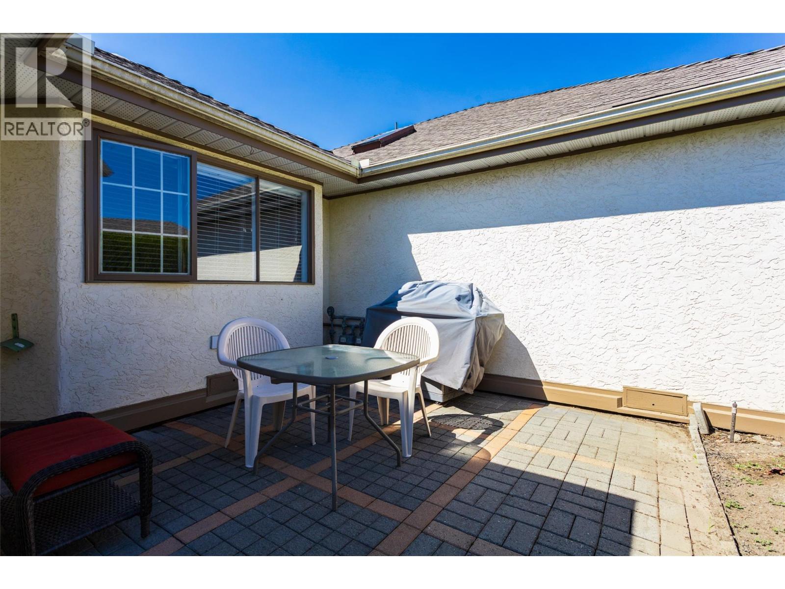 #16 950 Lanfranco Road - 18