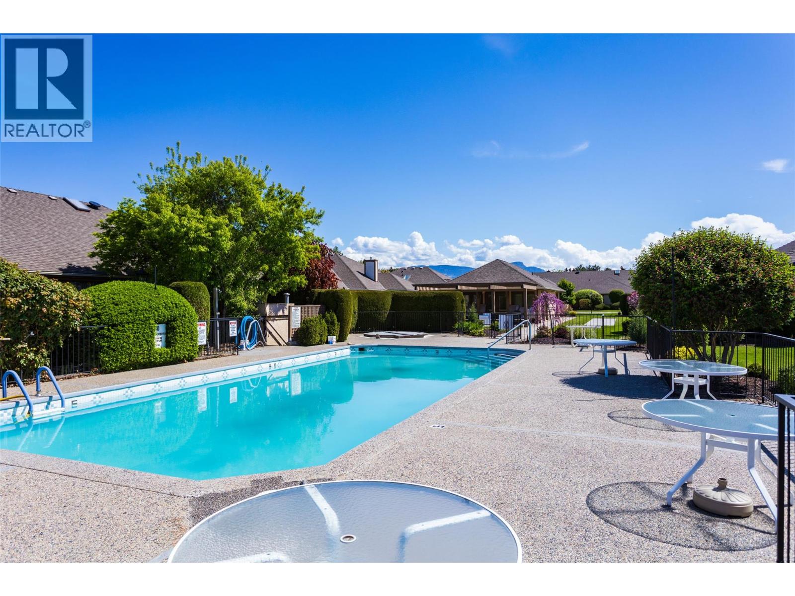 #16 950 Lanfranco Road - 40