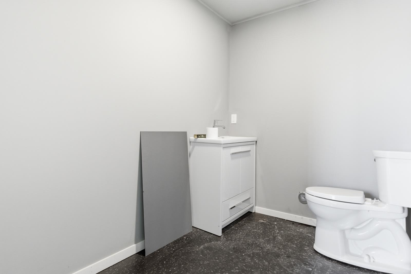 Edmonton, AB, T6C 3B4 - Photo 38