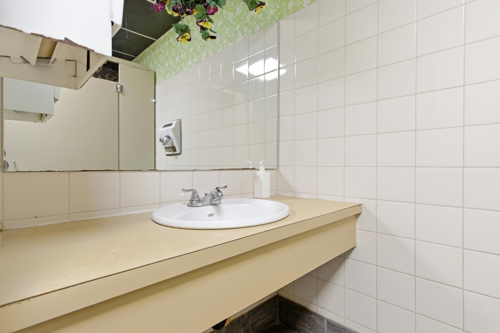 Edmonton, AB, T6C 3B4 - Photo 31