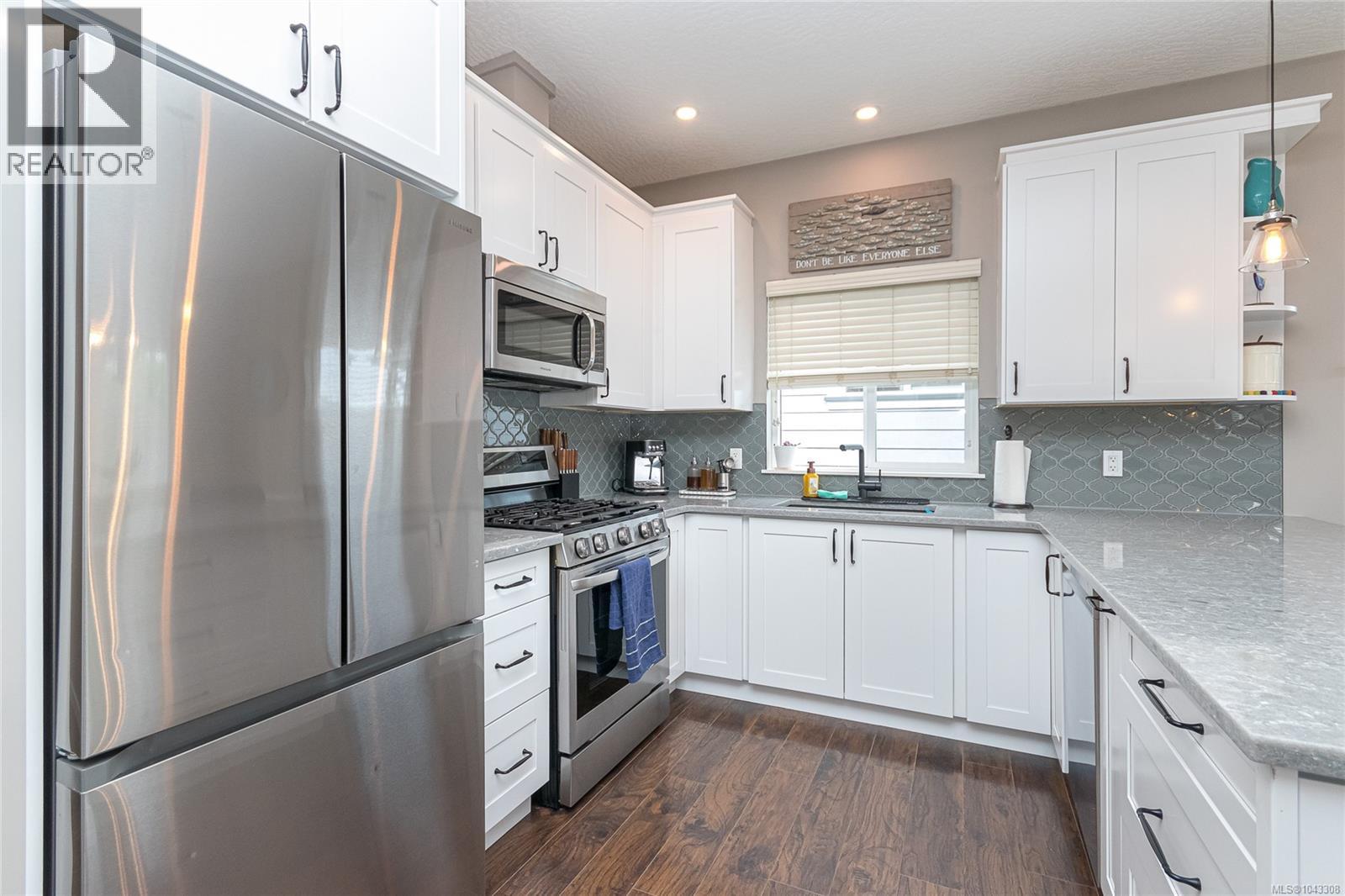 3374 Hazelwood Rd - 12