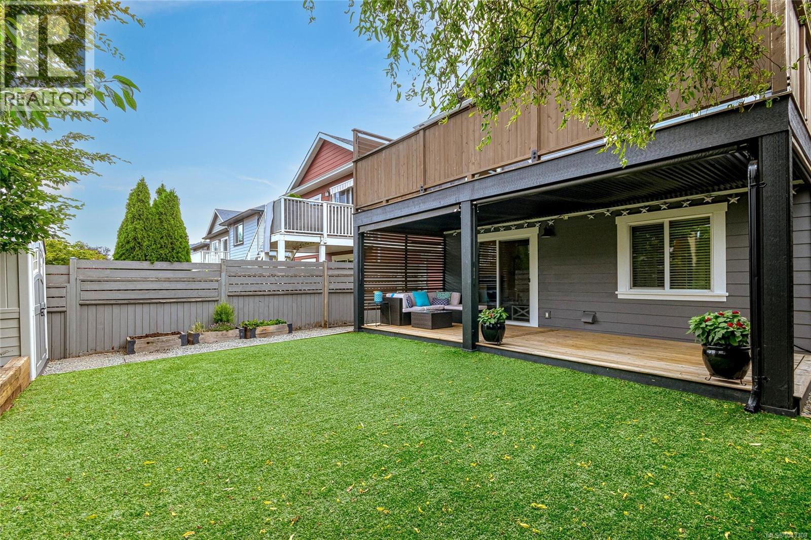  3374 Hazelwood Road, Langford