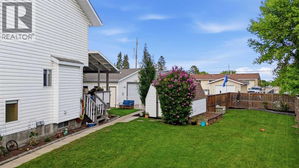 6134 52 Street Close - 8