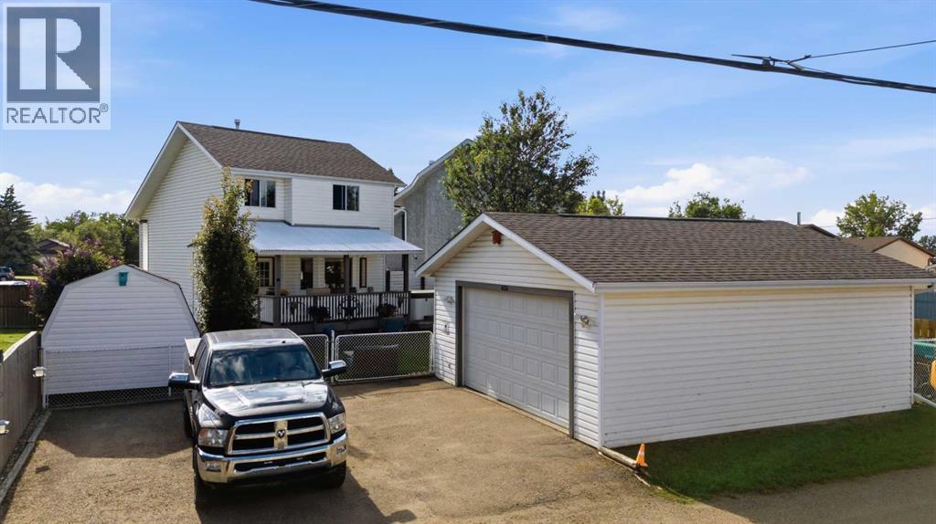 6134 52 Street Close - 40