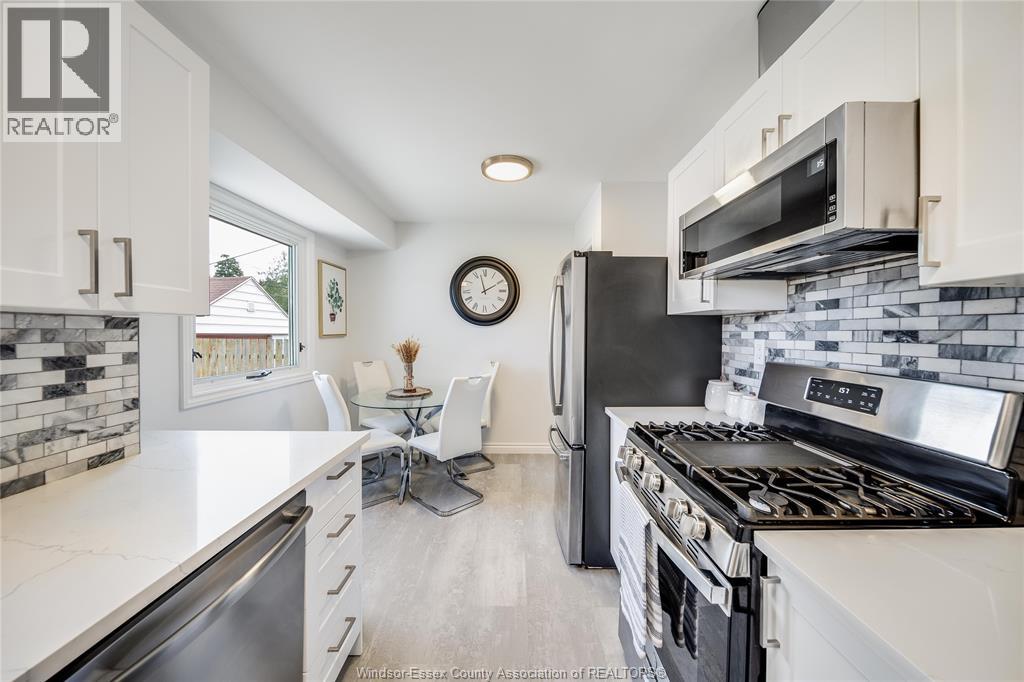 1030 ISABELLE PLACE - 20