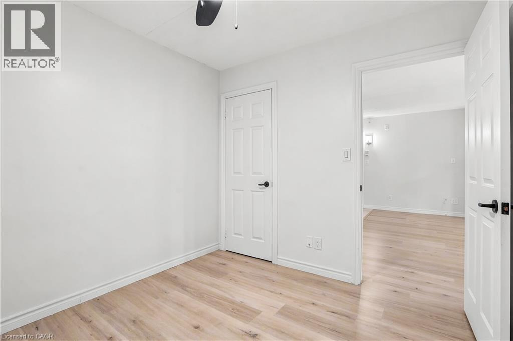 #207 4003 KILMER Drive - 23